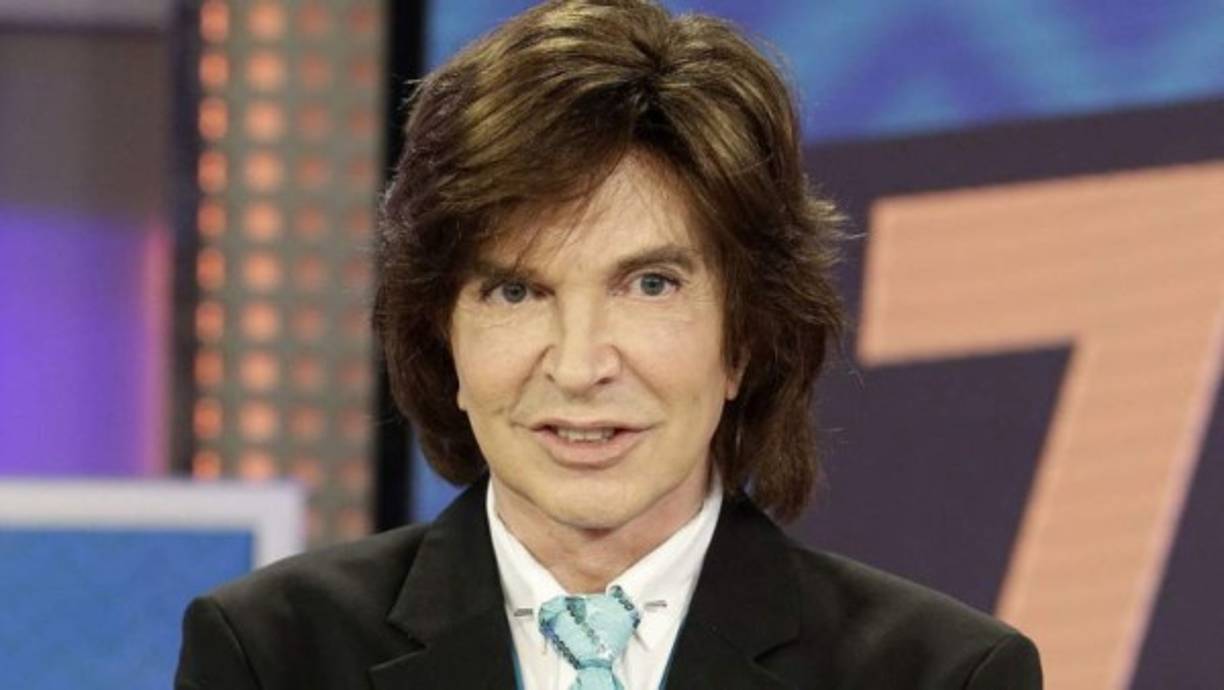 Aunque claro como todo artista, Camilo tuvo altibajos, provocados por su larga ausencia en la escena musical y por los problemas de salud que lo arrodillaban. Sesto sufrió un trasplante de hígado en el año 2000, y tras un rechazo de ese primer órgano tuvo que volver a pasar por el quirófano al año siguiente.