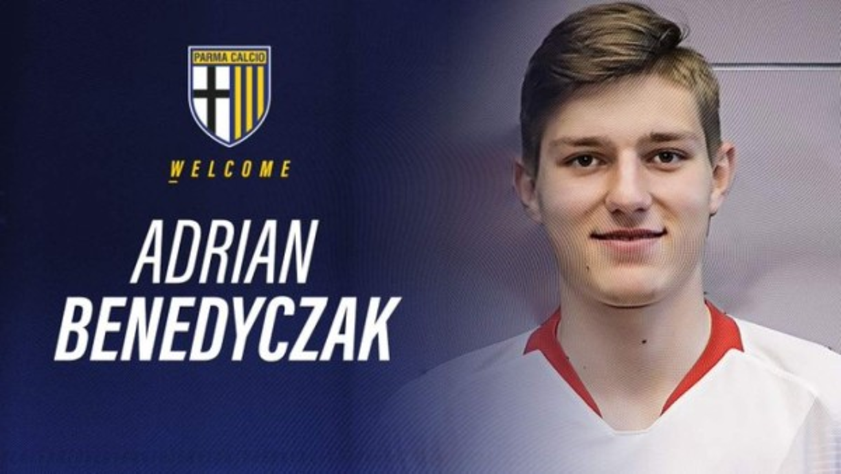 El Parma ha fichado al delantero polaco Adrian Benedyczak por 2.000.000 €. Firma hasta junio de 2025. Foto Twitter Parma.