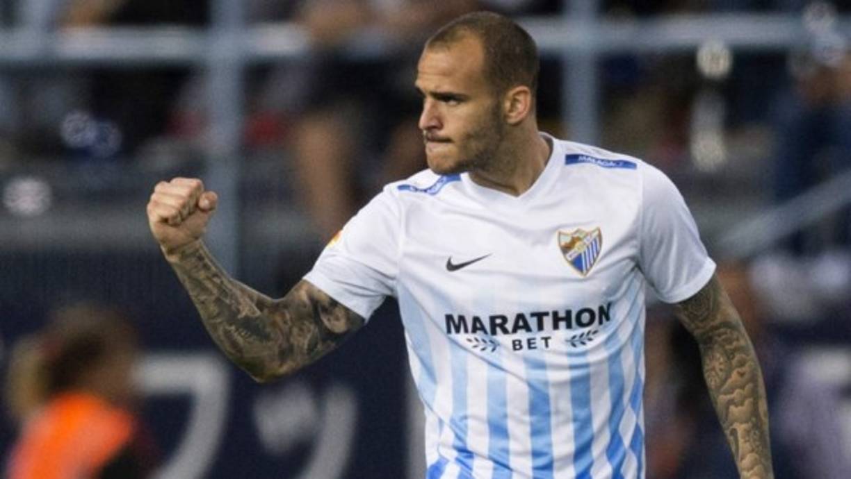 El futuro de Sandro Ramírez podría resolverse antes de que acabe la presente semana. El español se ha incorporado a la concentración de la selección española Sub-21, con la que disputará el europeo en Polonia a partir del próximo 17 de junio. Y la idea del jugador es resolver su futuro antes de que se inicie el campeonato y centrarse sólo en La Rojita. El Atlético, mientras, espera la decisión del TAS para dar un acelerón a su fichaje y en Málaga dan por perdido al jugador y sondean nuevas opciones.