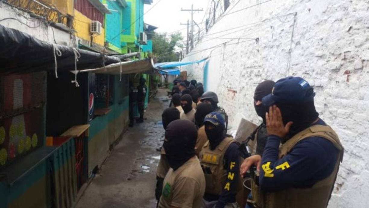 El 14 de octubre de 2011, el centro penal sampedrano fue escenario de un enfrentamiento a balazos entre internos que dejo nueve muertos y tres heridos.