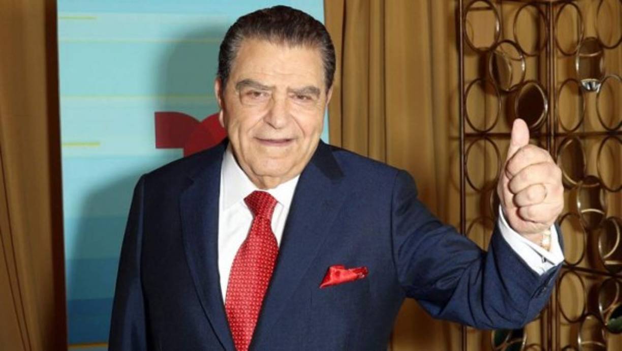 'Sean solidarios con sus amigos, y sus vecinos, y si están desencontrados con alguien que aprovechen esta oportunidad de reencontrarse' aconsejó Don Francisco a sus seguidores ante la crisis del coronavirus.