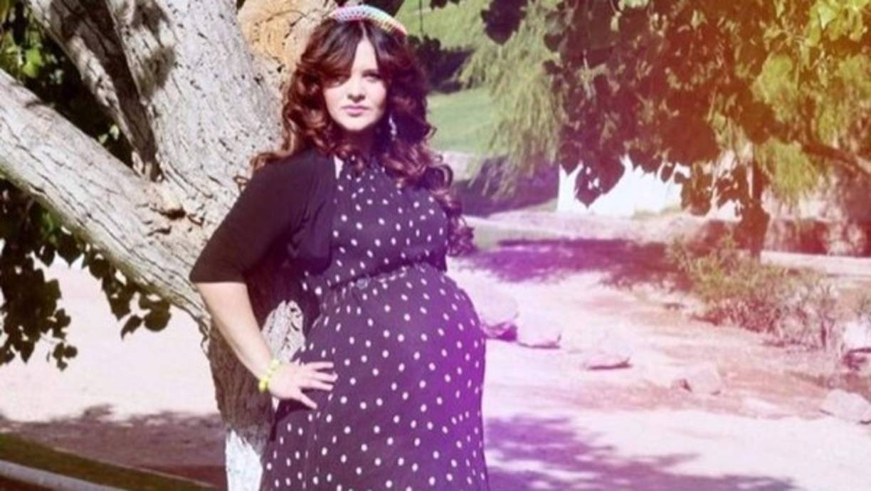 La intérprete se dio a conocer por su trabajo en Televisa al protagonizar las telenovelas infantiles 'Alegrijes y rebujos' y 'Misión SOS'. Además, de las telenovelas 'Al diablo con los guapos' y posteriormente 'En nombre del amor'.