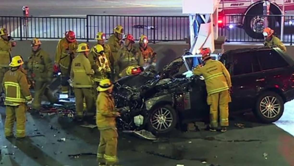 Así quedó el carro en el que viajaban Rasual Butler y Leah LaBelle.