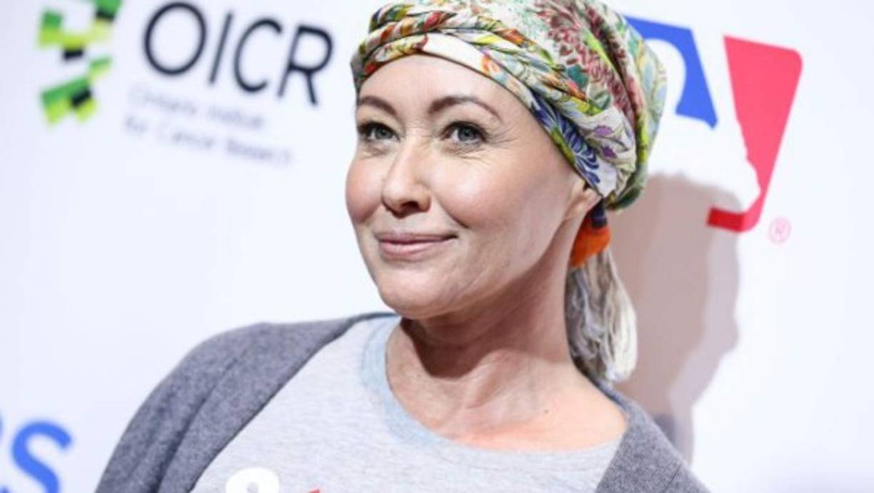 La actriz Shannen Doherty de Beverly Hills 90210 pasó de ser la chica rebelde de los 90 ha ser un modelo de inspiración por su lucha contra el cáncer de seno.