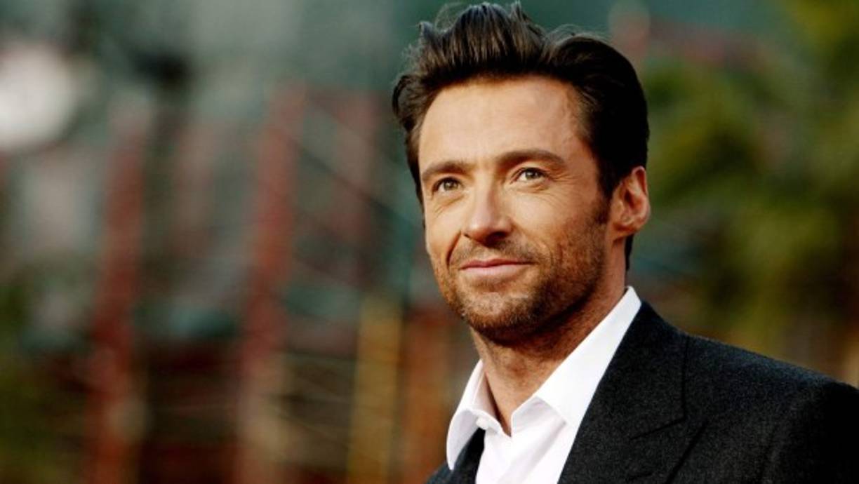Hugh Jackman se convirtió en tendencia en redes sociales luego de compartir una fotografía en la que aparece abrazando a su madre Grace McNeil. Aunque parece un acto natural entre un hijo y su madre, lo cierto es que la relación entre el actor de Hollywood y su progenitora no siempre fue muy buena.<br/>Con información de Daily Mail.