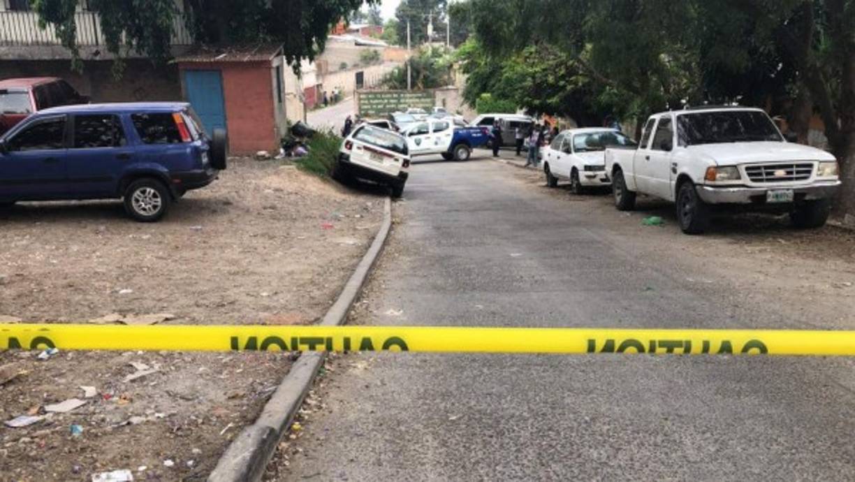 El conductor de un taxi fue ultimado a balazos en la colonia Centroamérica Oeste de Tegucigalpa. La víctima es Darwin Javier Álvarez García (31).