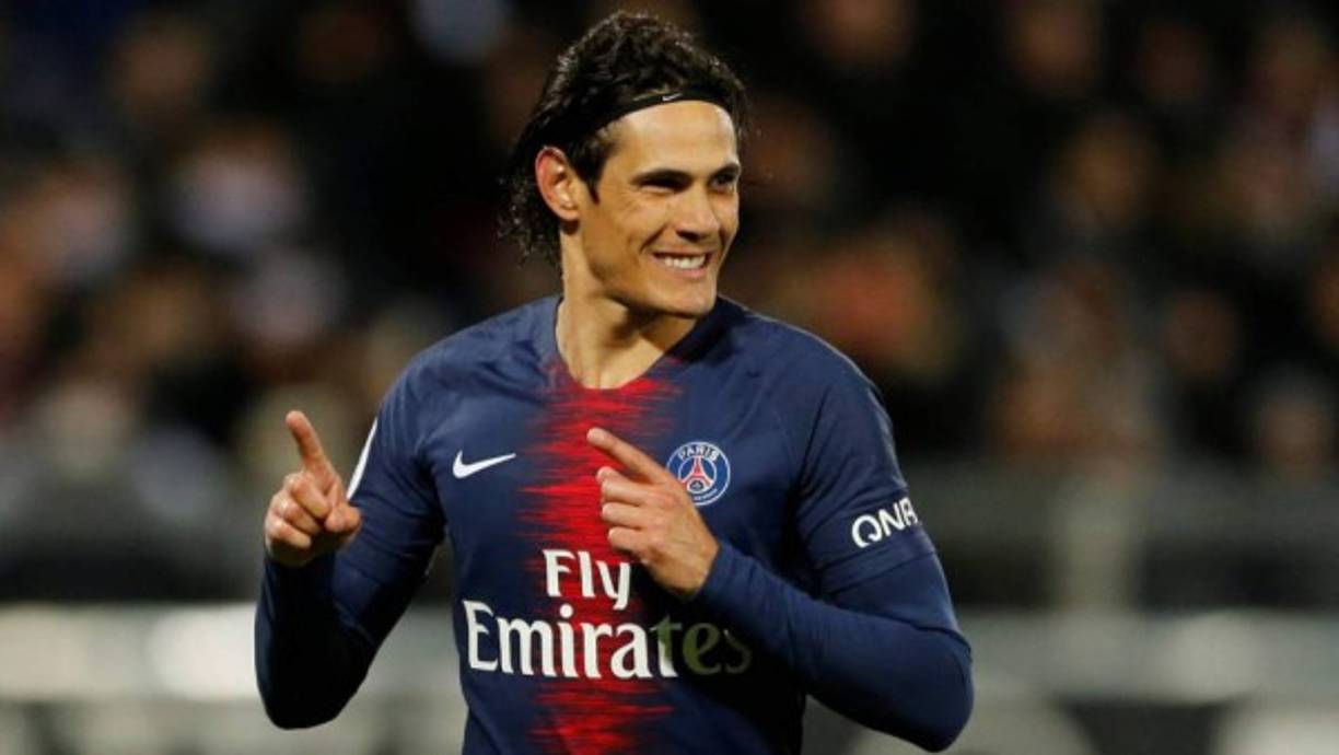 Edinson Cavani: El delantero uruguayo del PSG rechazó una oferta para firmar para el Manchester United este verano, según el diario Mirror. El internacional uruguayo de 32 años, tiene contrato con el PSG hasta el verano de 2020. Aunque en España informan que el Atlético de Madrid lo quiere.