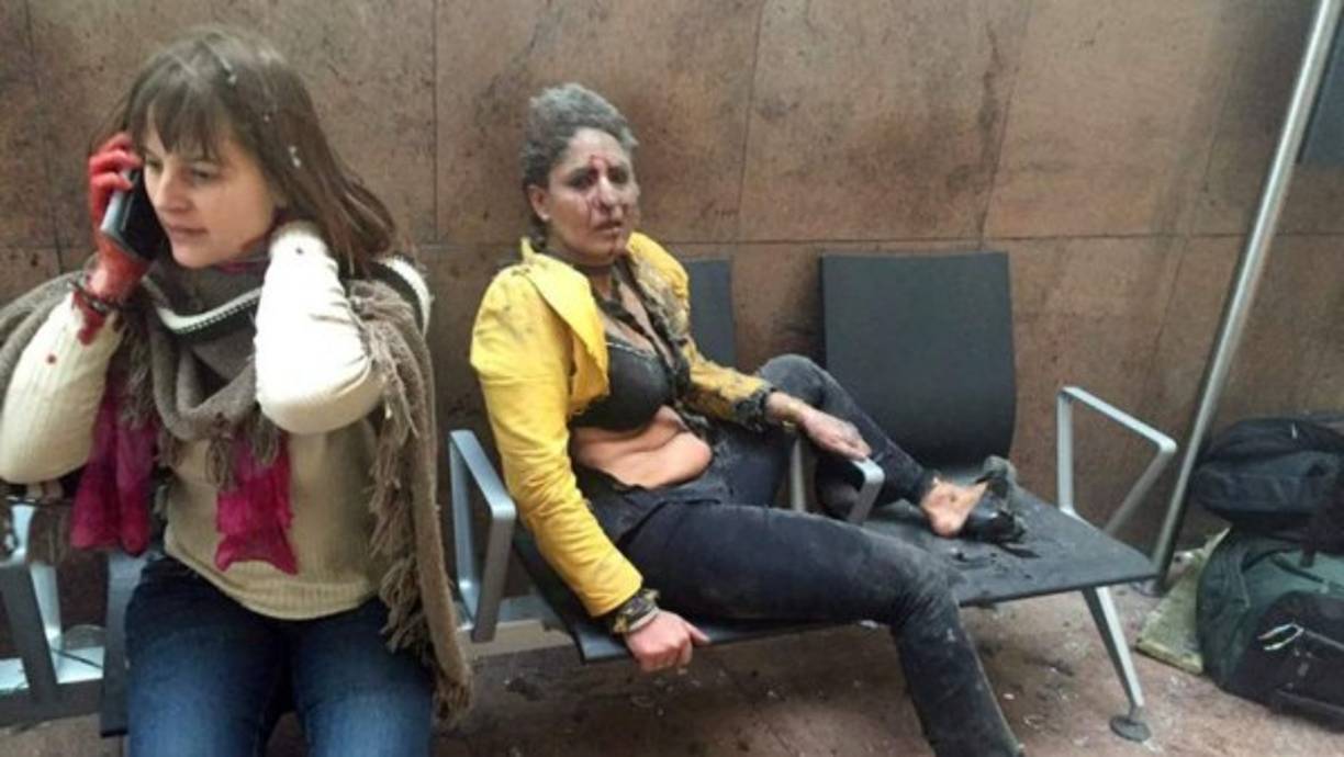 22 de marzo de 2016, Bruselas, Bélgica<br/>Terroristas atacaron en el Aeropuerto Internacional de Bruselas y en el metro, dejando 35 muertos y más de 300 heridos. Tres de los terroristas se incluyen entre los muertos.