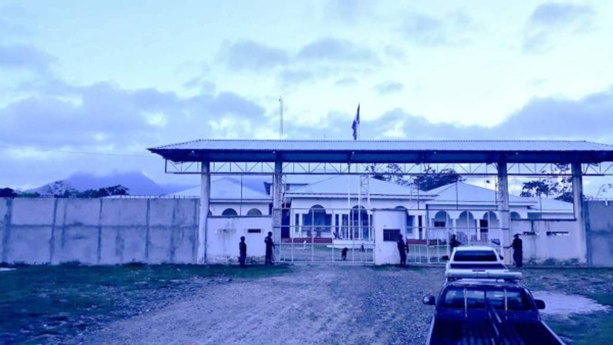 Se ejecutaron 22 allanamientos de morada, 10 inspecciones a negocios y se inscriberon medidas de aseguramiento sobre 47 bienes inmuebles ubicados en esa zona.<br/>