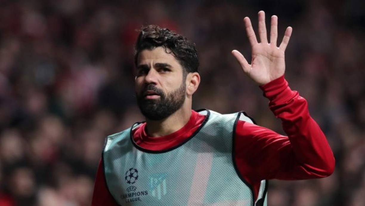 Fox Sports Brasil informa de que la vuelta de Diego Costa a su país natal está muy cerca de producirse. Tras más de seis meses sin equipo, el hispano-brasileño firmará con el Atlético Mineiro, actual líder del campeonato brasileño y que se encuentra disputando los cuartos de final de la Copa Libertadores. La información apunta que el exdelantero del Atlético de Madrid y Chelsea firmará por una temporada con opción a otra y se convertirá en el jugador mejor pagado del fútbol brasileño.
