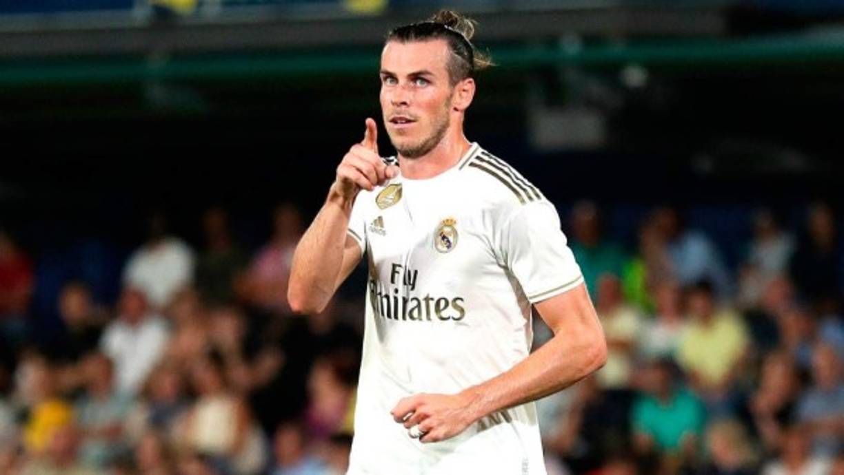 Gareth Bale no descarta volver a jugar en la Premier League. A pesar de no querer marcharse por el momento del Real Madrid, el galés puede volver a la Inglaterra, una liga donde brilló y se dio a conocer. 'Si surgen esas opciones, entonces las estudiaré con seguridad. Tenemos mucho tiempo en esta ventana de transferencia. El tiempo dirá', comentó en 'Sky Sports'.