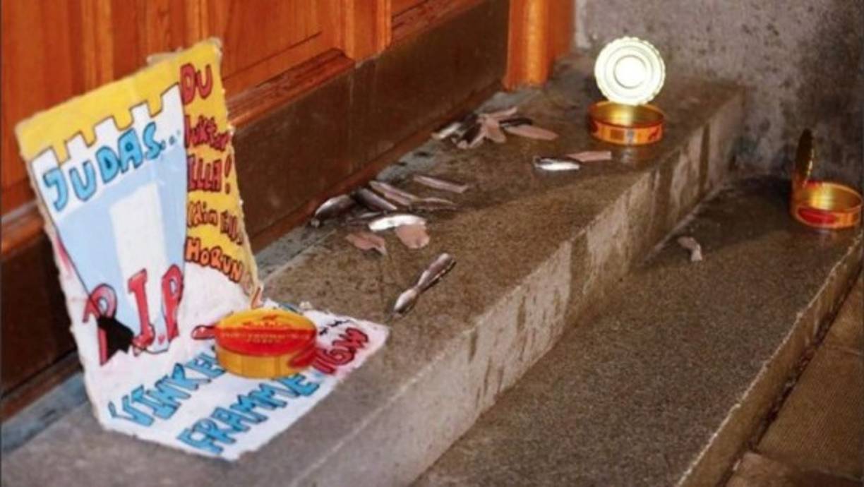 Así vandalizaron una de las casas de Zlatan Ibrahimovic en Malmö.<br/>