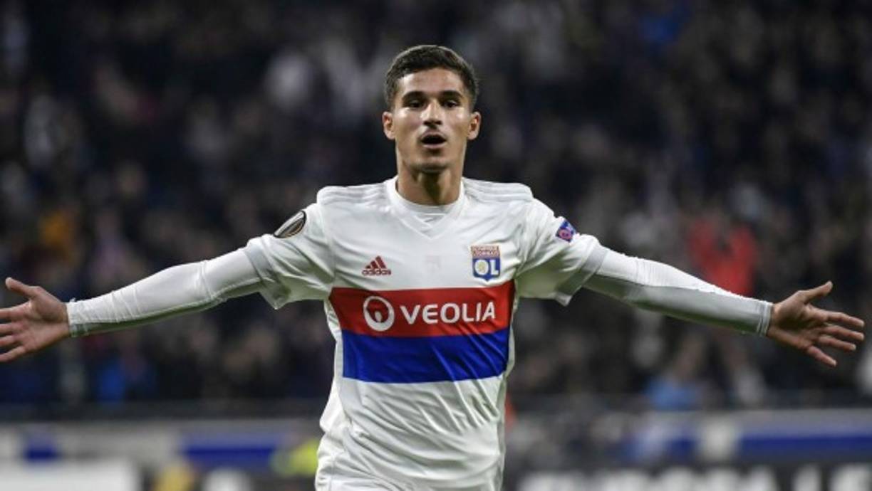 Centrocampista: Houssem Aouar, 20 años (Lyon) - Paciente con la pelota en sus pies y con la visión para combinar, las actuaciones de Aouar en la fase de grupos de la Champions League han justificado de alguna manera la etiqueta del 'nuevo Iniesta'.