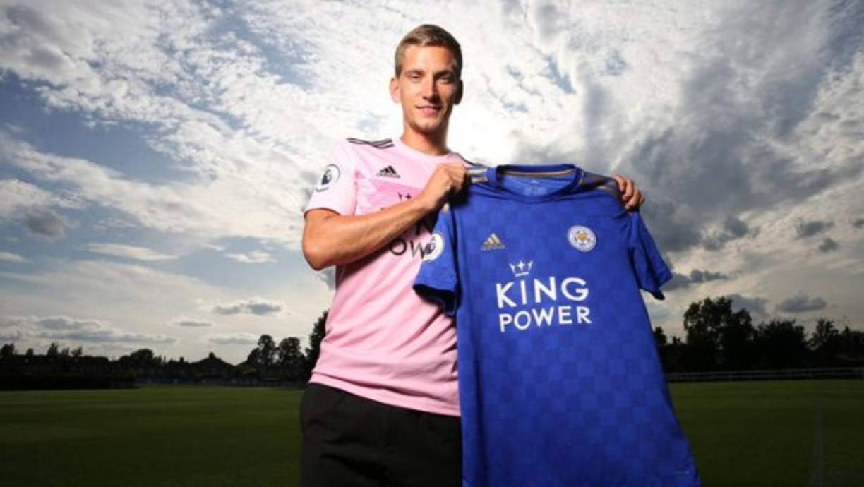 El Leicester City ha cerrado la incorporación de Dennis Praet. El conjunto inglés ha pagado a las Sampdoria cerca de 20 millones por el centrocampista belga. Praet firma un contrato de cinco temporadas de duración.