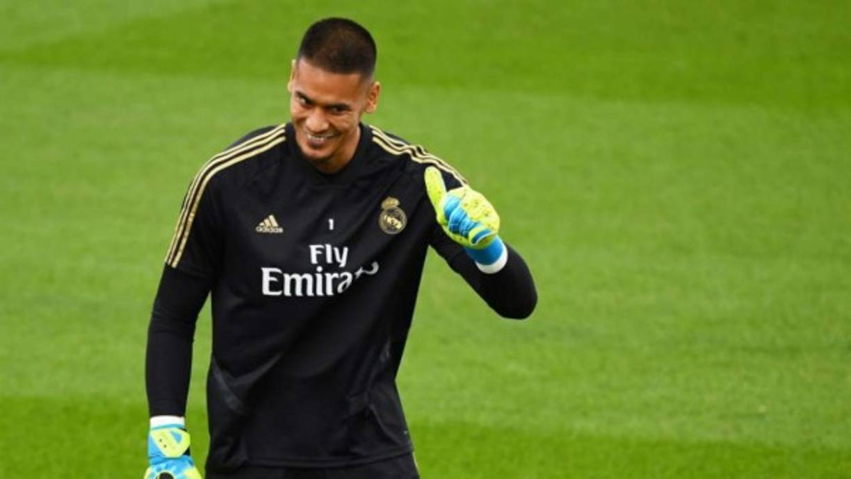 Alphonse Aréola: El portero no ha convencido en la presente campaña luego de que llegó procedente del PSG a cambio de Keylor Navas. Se menciona que estaría siendo dado de baja.
