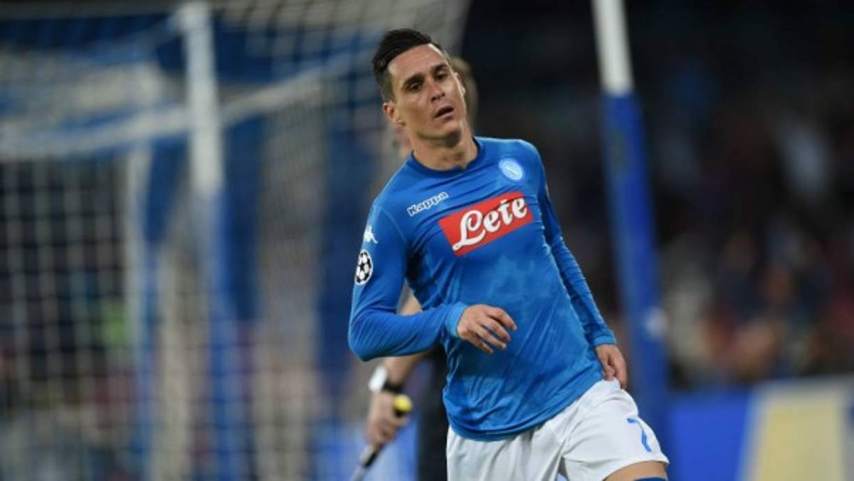 José Callejón: El volante español estaría a punto de renovar su contrato con el Napoli de Italia. Su renovación podría darse en este mes de abril.