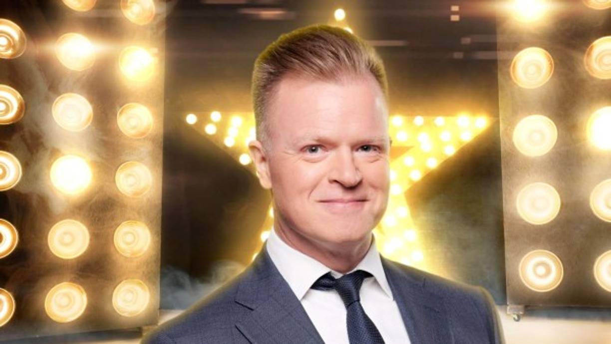 Arturo López Gavito, juez de “La Academia”, también se pronunció sobre la muerte de Valdés. <br/>'Siempre glorioso... Elocuente, genial. Fernando Manuel Alfonso Gómez de Valdés y Castillo, está haciendo reír a la corte celestial. El cine, la televisión y la comedia mexicana no serían lo que hoy son sin su enorme locura. El “Loco” ¡vive por siempre!', dijo Gavito en Twitter.