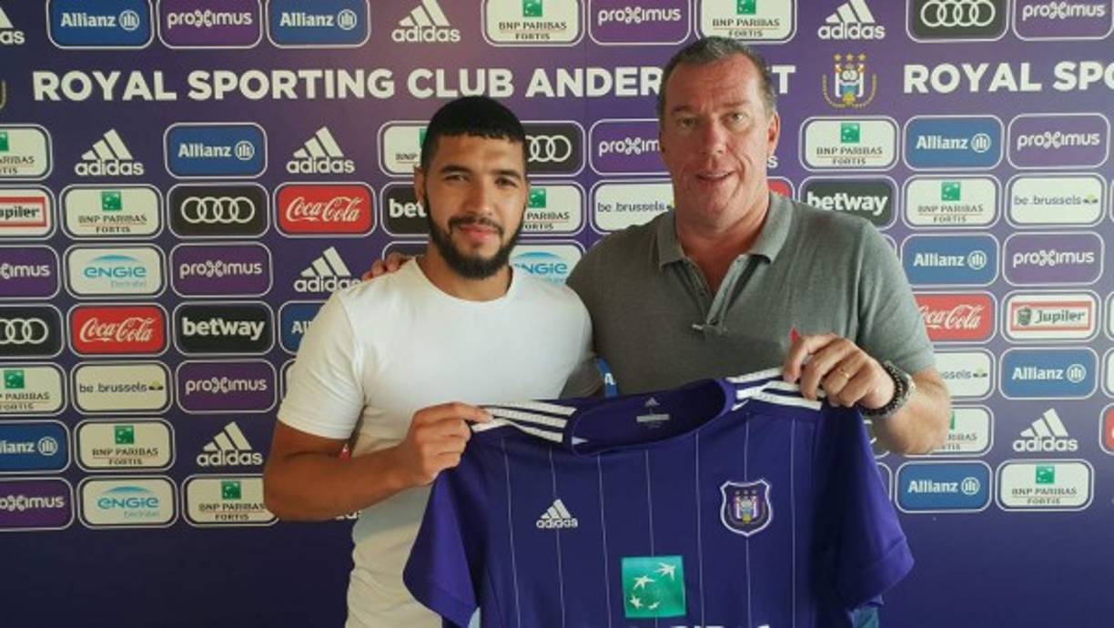 El Valencia ha llegado a un acuerdo este martes con el RSC Anderlecht para el traspaso del jugador belga Zakaria Bakkali al equipo belga. El futbolista se ha comprometido para los próximos cuatro años.