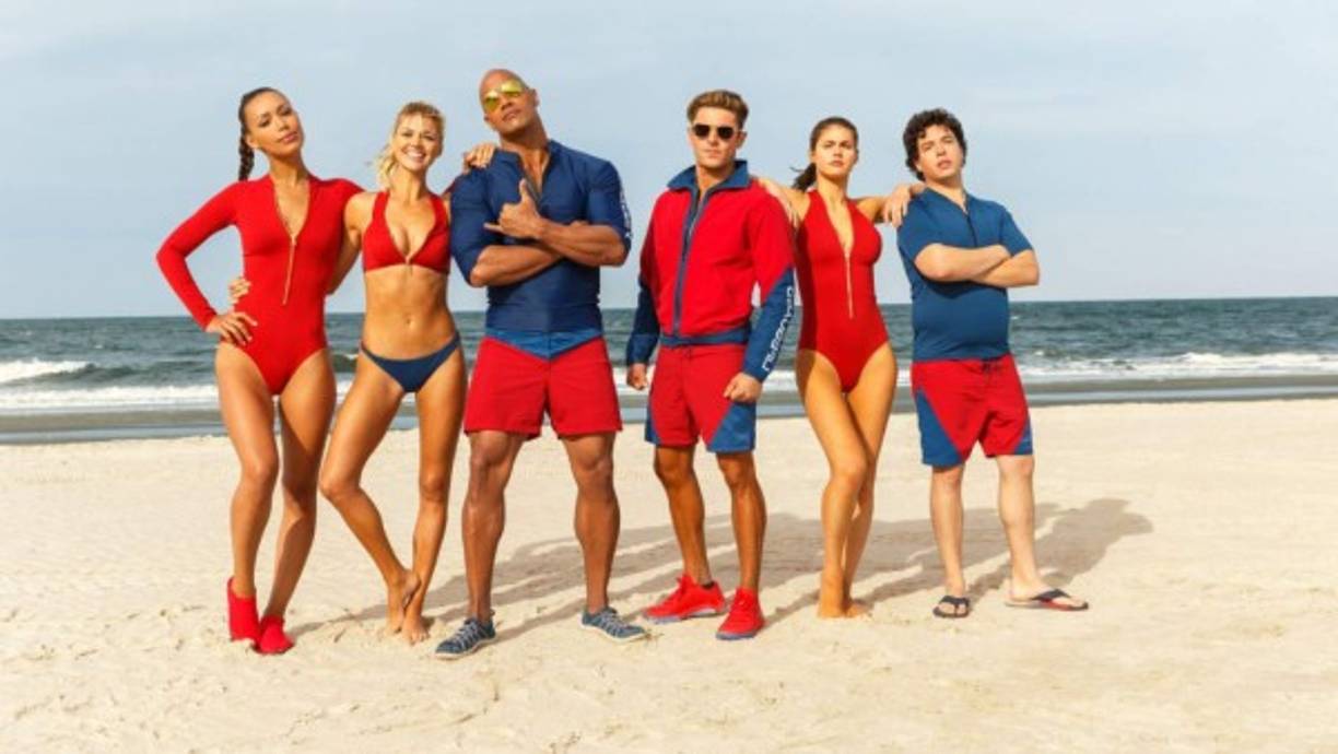 Este jueves llega a los cines hondureños la película 'Guardianes de la Bahía', título original 'Baywatch'.<br/><br/>La cinta cuenta con un elenco, que lidera Dwayne Johnson, de personas carismáticas y muy sexis que le harán latir mucho el corazón.<br/>