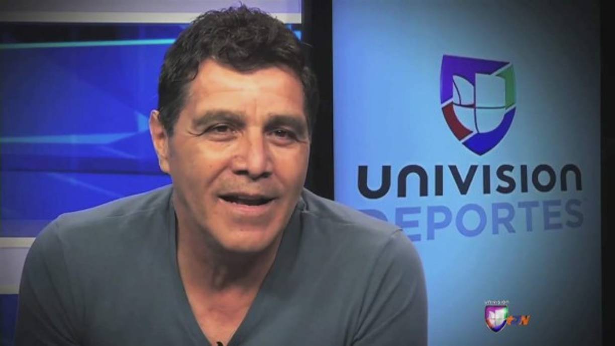 Eduardo Bacas: exfutbolista y entrenador argentino. Se desempeñaba en TDN como comentarista deportivo.