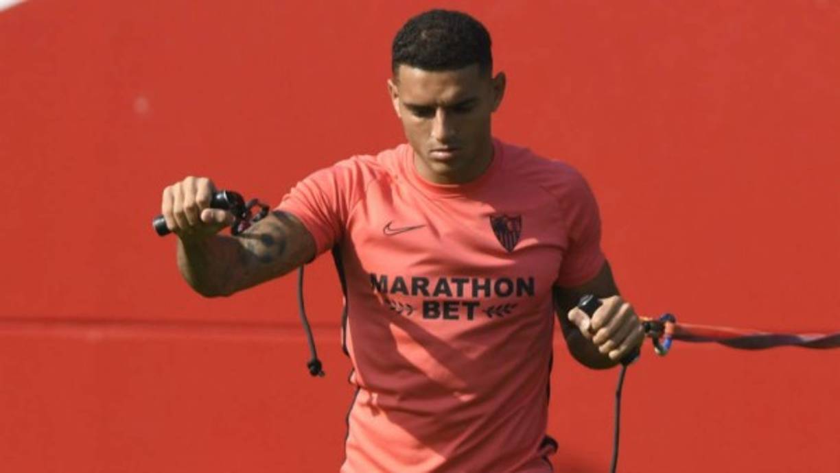 El diario británico Daily Mail afirma que el Liverpool prepara un ofertón de 75 millones de euros por Diego Carlos, jugador brasileño del Sevilla, para que forme pareja con Van Dijk. <br/>