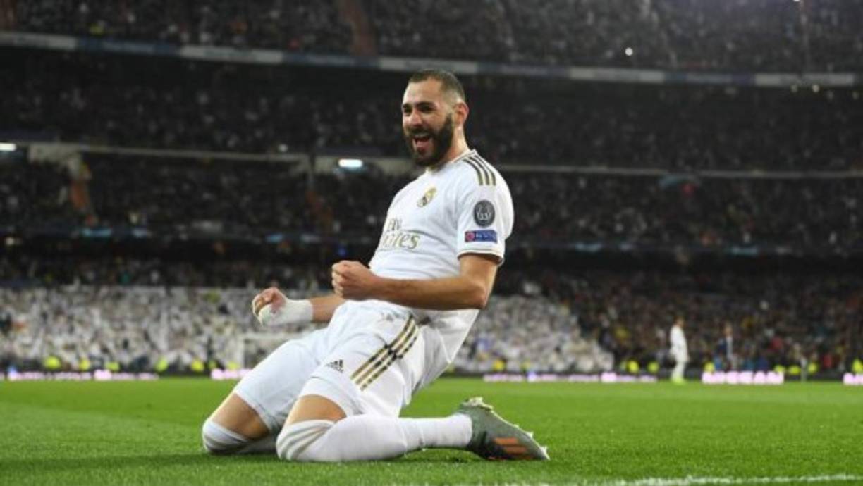 Karim Benzema: El francés será el centro-delantero del Real Madrid ante Barcelona.