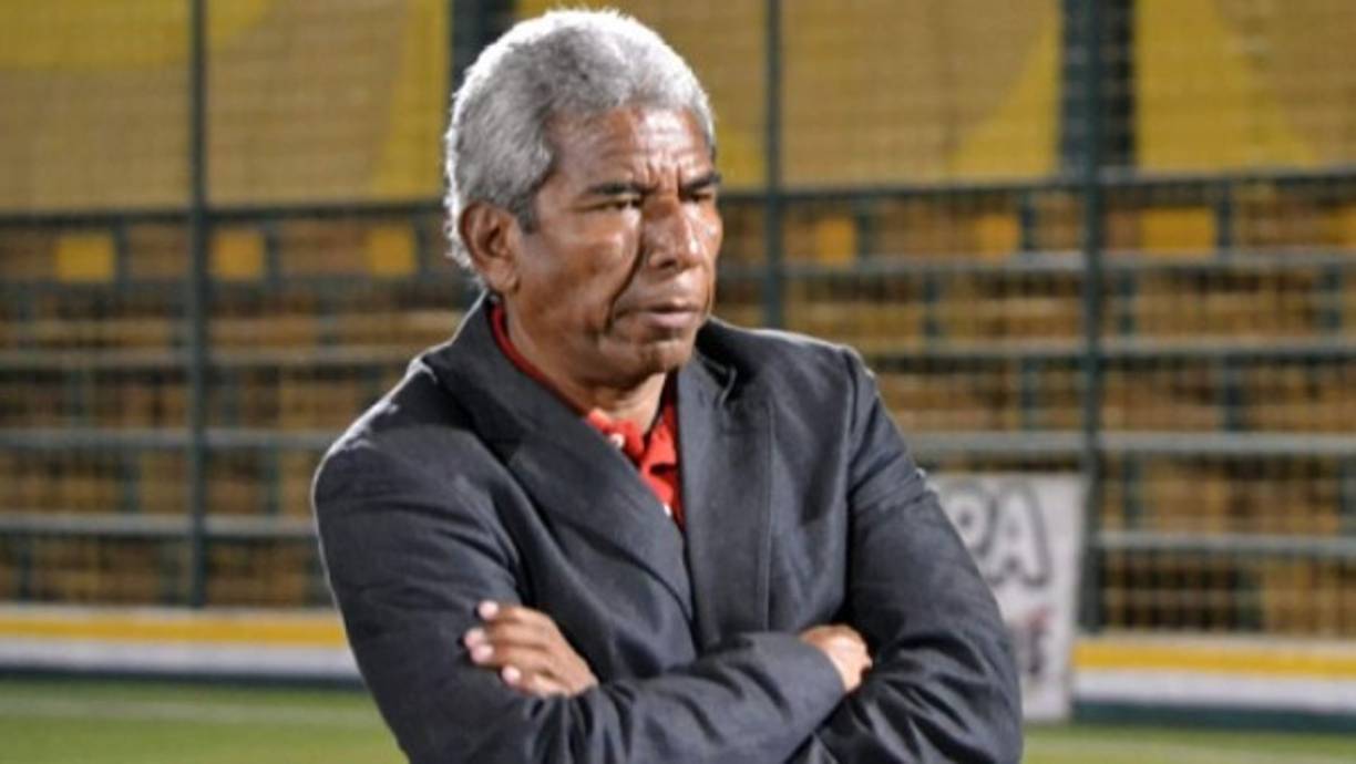 Héctor Castellón: Además de la posibilidad de dirigir a la selección de Nicargua, el estratega hondureño es candidato para volver al banquillo de la Real Sociedad.