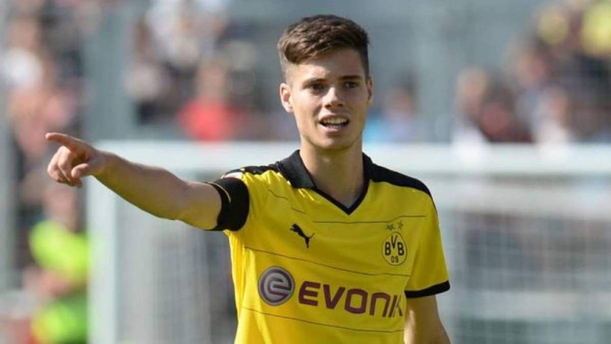 A pesar de haber renovado recientemente con el Borussia Dortmund hasta 2021, los planes de Julian Weigl pasan por otro lado. Según el diario AS, los agentes del jugador habrían hecho llegar hasta el Real Madrid la predisposición de Weigl a negociar un contrato con el cuadro blanco.