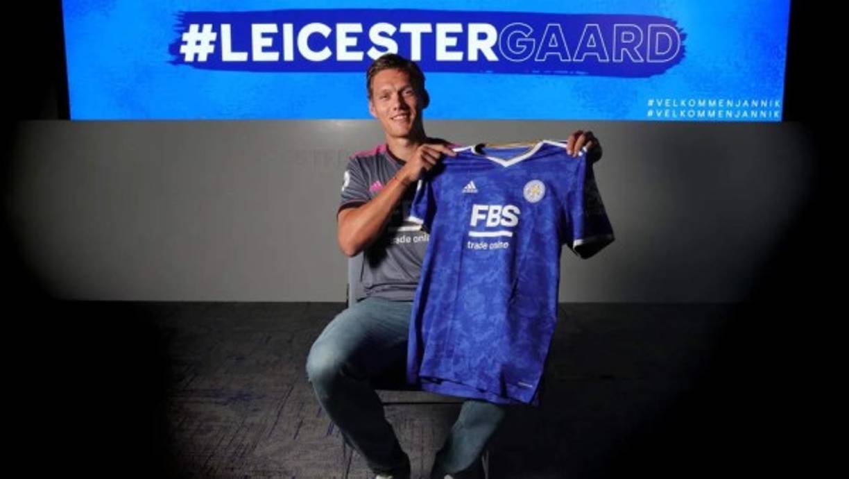 El Leicester City ha hecho oficial la llegada de Jannik Vestergaard, defensa que pertenecía al Southampton y que firmó contrato hasta 2024. Jugó 32 partidos con los Saints durante la pasada temporada y tuvo un papel importante con Dinamarca en la Eurocopa.