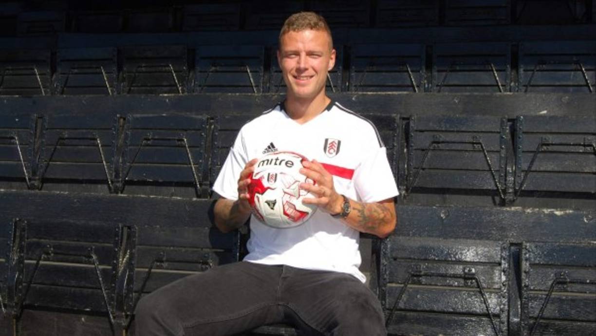 El Fullham hace oficial la incoporación de un internacional islandés. Se trata del central de 30 años Ragnar Sigurdsson, quien firma un contrato de dos años con opción a un tercero. Sigurdsson llega procedente del Krasnodar ruso.