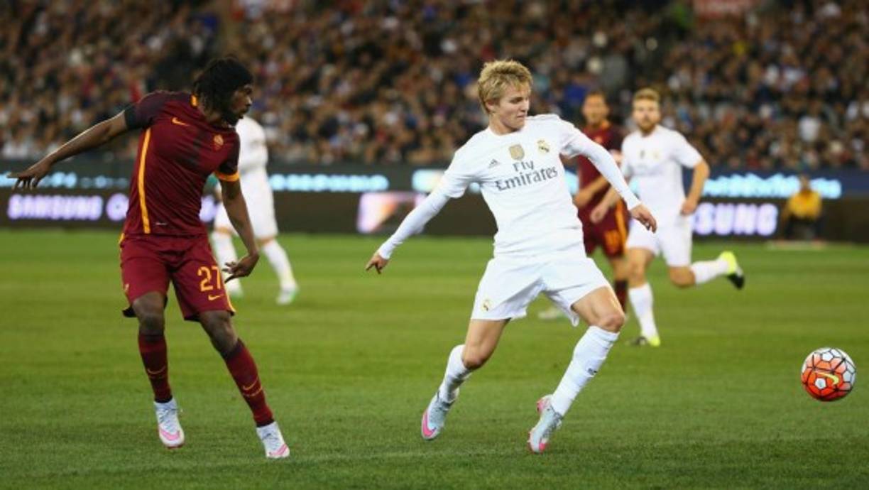 Martin Odegaard está dispuesto a dejar el Real Madrid pero no quiere irse a ningún club, el futbolista quiere recalar en un grande y se habría ofrecido al Liverpool FC. El club inglés de momento no ha considerado hacerse con el jugador pero el noruego cree que podría ser un gran activo bajo las órdenes de Jürgen Klopp.