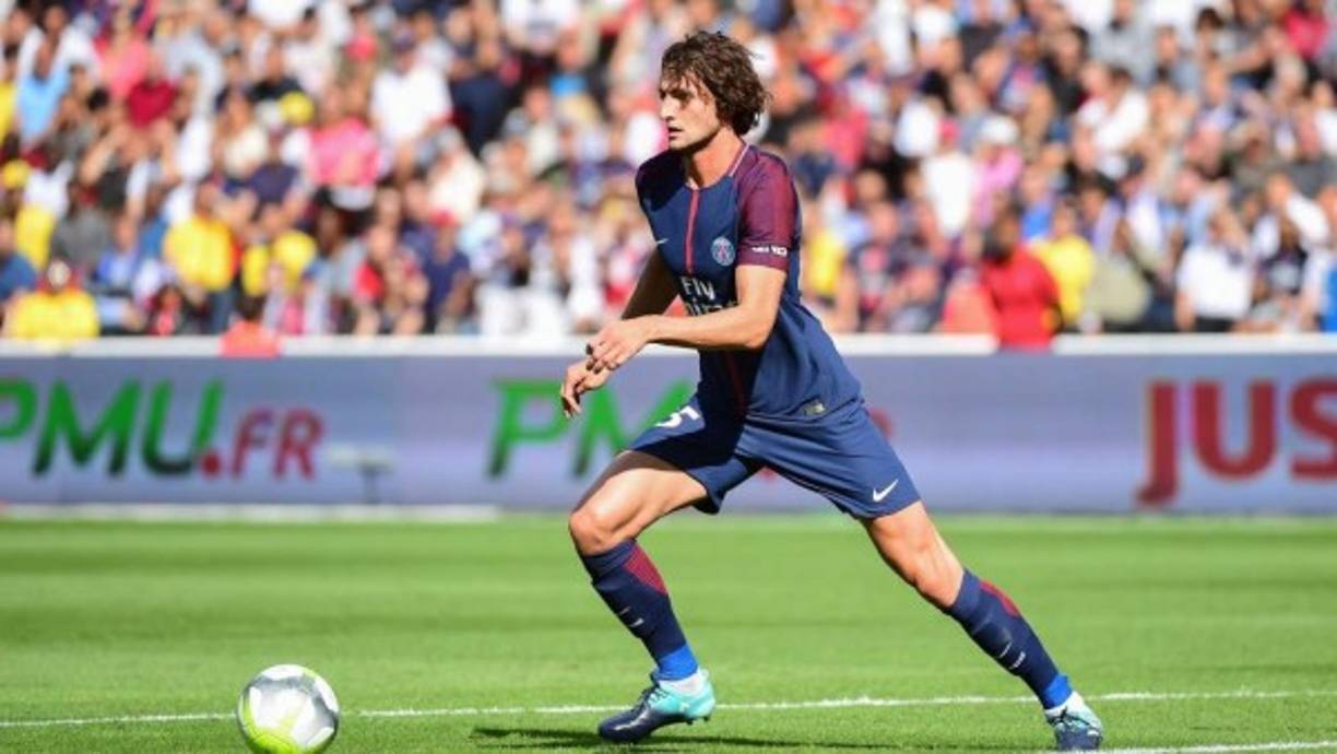 Adrien Rabiot: El centrocampista francés se habría puesto en rebeldía ya que desea irse del PSG. Se menciona que el Barcelona lo quiere pero en las últimas horas se informa que la Juventus y el AC Milan se han metido en la pelea por ficharlo.