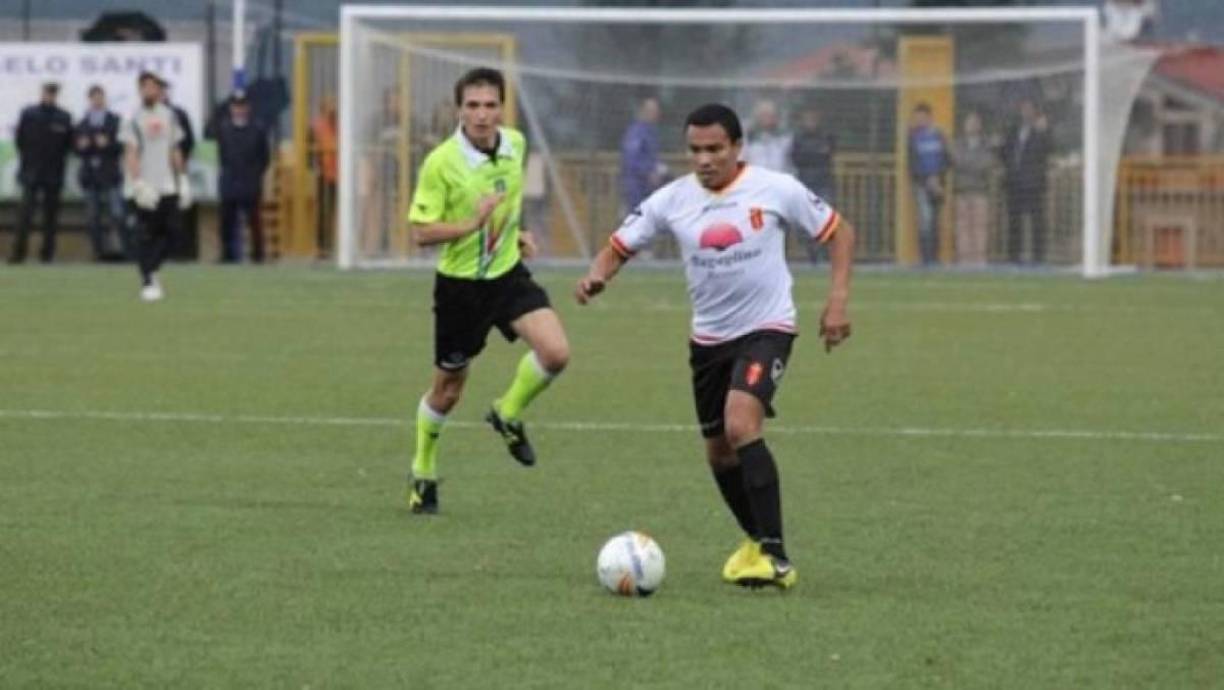 En ese mismo año regresó a Italia para jugar en la cuarta división con el Messina.