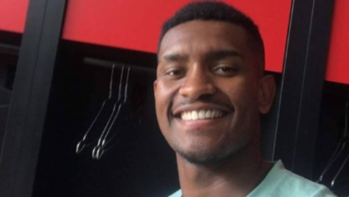 Marlon Santos: Defensa brasileño de 22 años de edad que no entra en los planes de Ernesto Valverde. Ha sido cedido en las últimas campas, su reciente equipo fue el Niza de Francia.