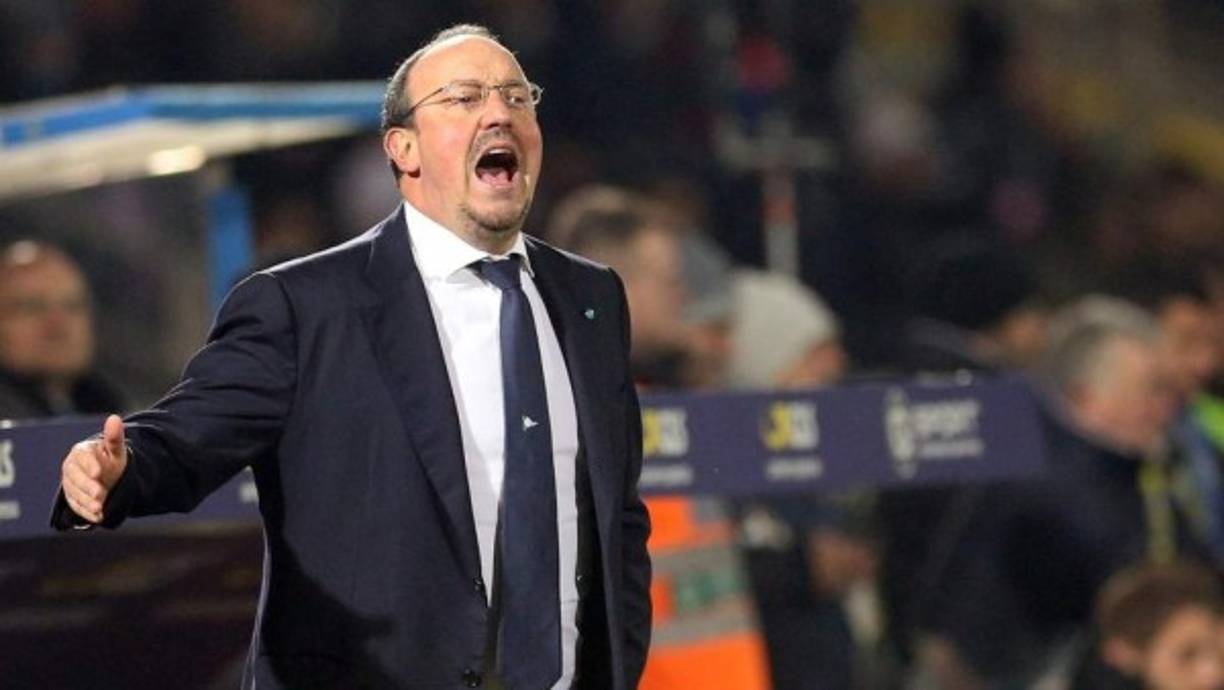 El Newcastle podría prescindir de Rafa Benítez. Según publica el diario británico Mirror, el jeque Khaled bin Zayed Al Nahyan, propietario del club, quiere un cambio en el área deportiva y tiene en su agenda a José Mourinho y Arsene Wenger como posibles sustitutos del técnico español.