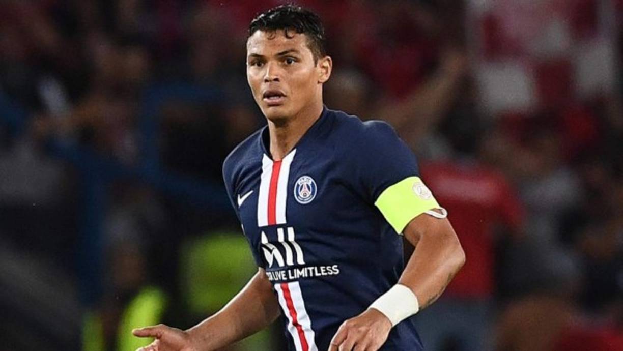 Thiago Silva: Tras la final de la Champions League, el defensor brasileño se despidió del PSG y medios señalan que habría llegado a un acuerdo para jugar en el Chelsea por las próximas dos temporadas. El salario que percibirá el defensa brasileño será de seis millones de euros por temporada.
