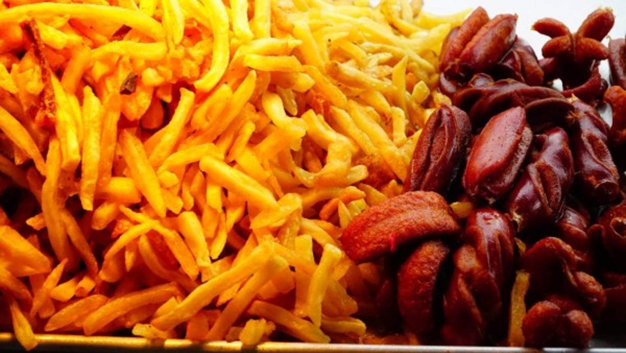 Papas, yuca, pollo frito y más también encuentra en la Expo Feria.