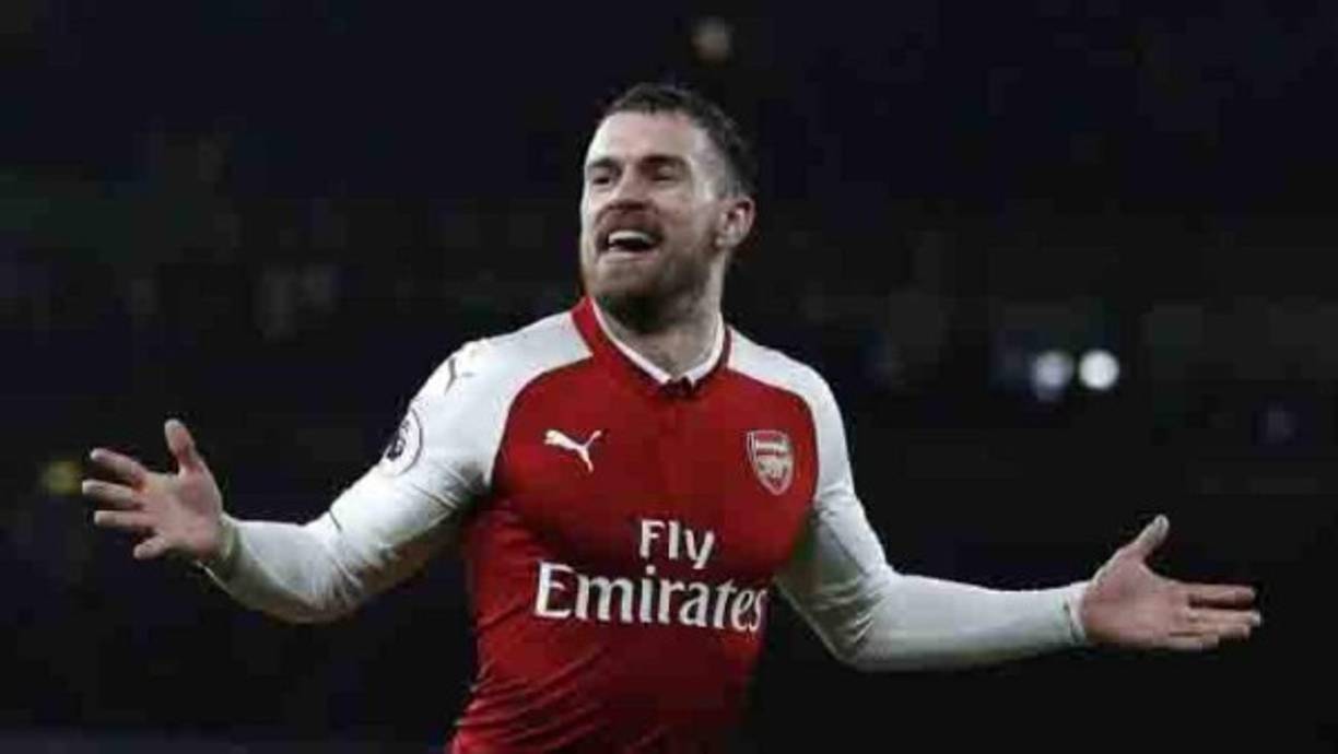 Aaron Ramsey: El mediocampista saldría del Arsenal y suena para llegar al AC Milan.