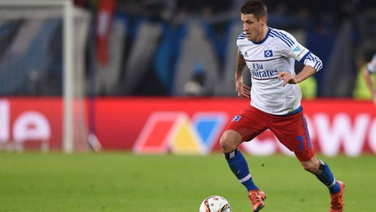 ¡Más del Anzhi! El medio ofensivo Ivo Iličević (29 años) firma un contrato de tres años con el Anzhi ruso. El internacional croata llega libre tras finalizar su contrato con el Hamburgo alemán.