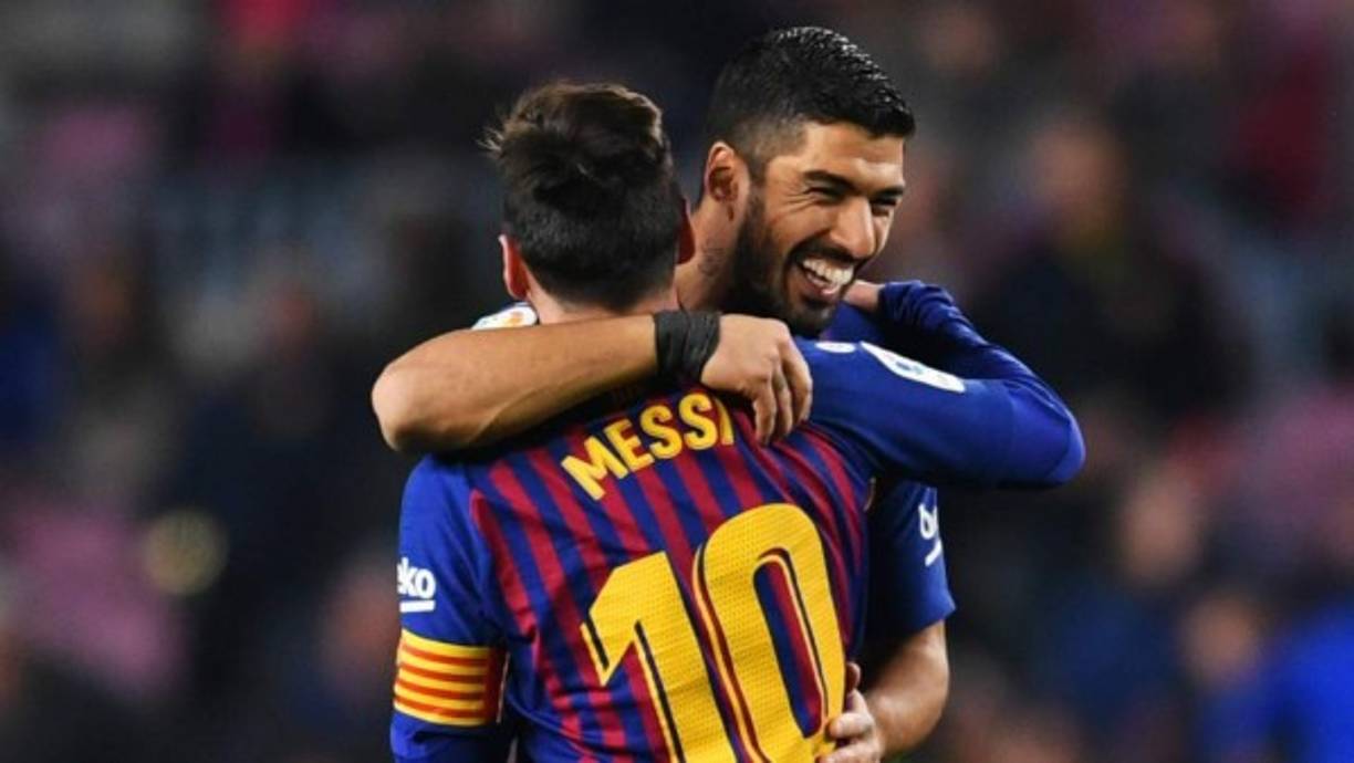 La marcha de Luis Suárez: El uruguayo es íntimo amigo de Messi, quien está dolido por cómo se han sacado de encima a uno de los máximos goleadores del club. Según las últimas informaciones, Koeman no tardó más de un minuto en despacharle telefónicamente y decirle que no contaba con él.