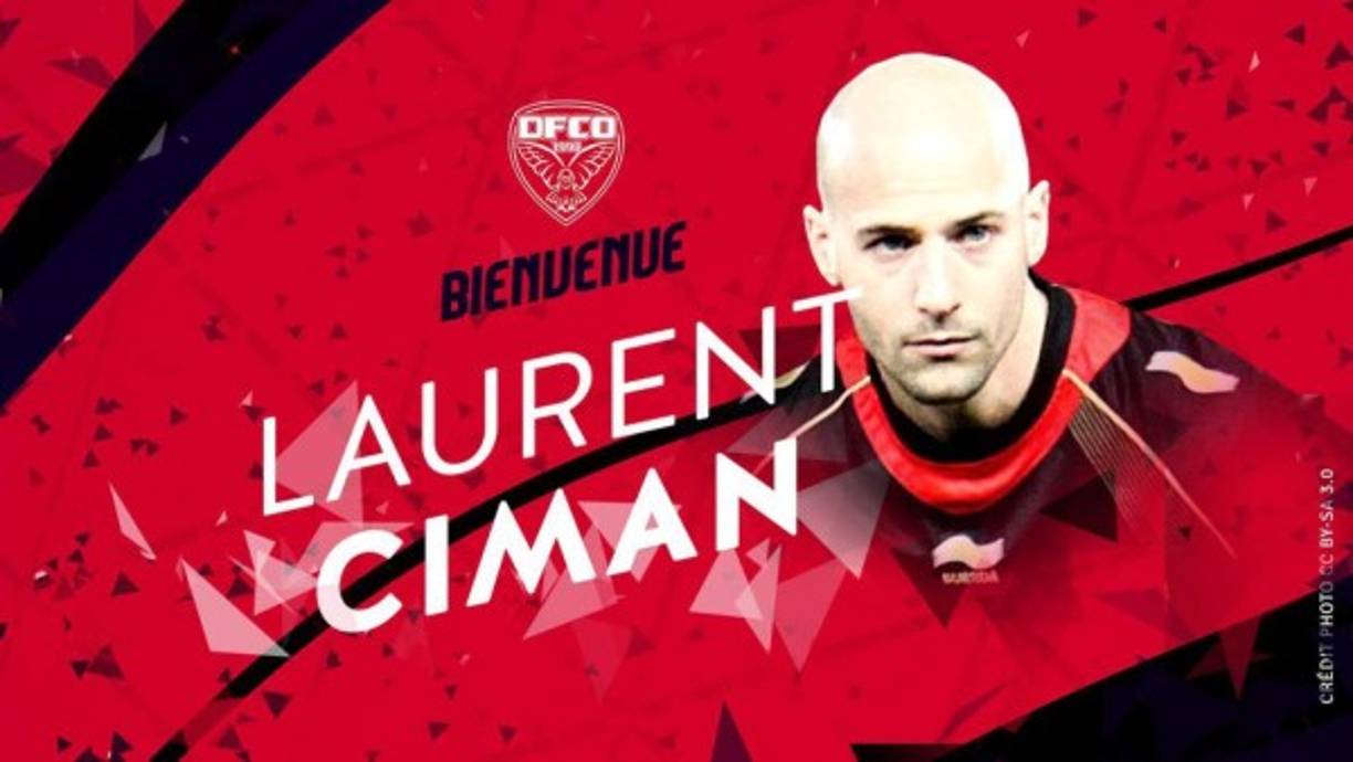 El Dijon ha fichado al central belga Laurent Ciman. Firma hasta junio de 2020.