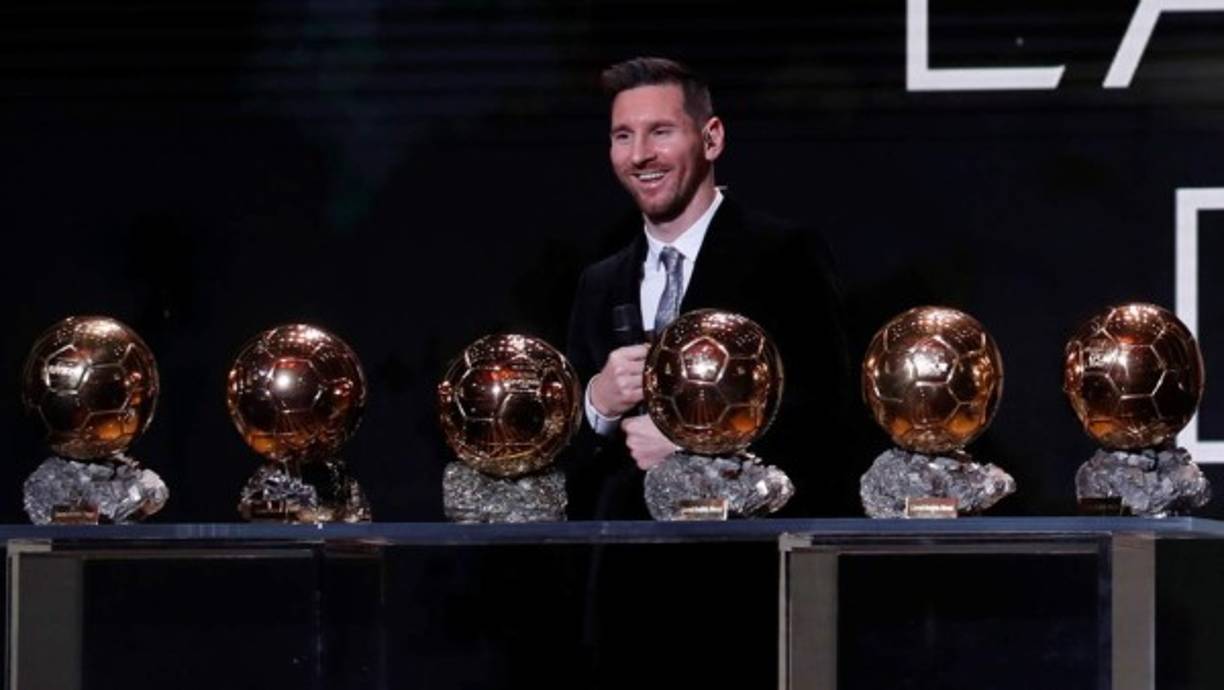 A nivel de equipos, Lionel Messi lo ha ganado todo como jugador del FC Barcelona. Además de seis balones de oro, el rosarino cuenta con 10 Ligas, 6 Copa del Rey, 8 Supercopa España, 4 Champions, 3 Supercopa Europa, 3 Mundiales de Clubes.