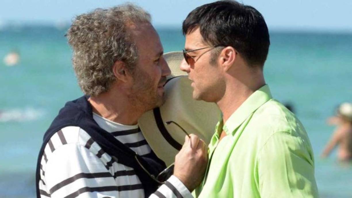 Édgar Ramírez y Ricky Martin son los protagonistas de la esperada serie 'The Assassination of Gianni Versace: American Crime Story'.<br/><br/>En la pantalla Édgar interpreta Gianni Versace y Ricky Martín a Antonio D'Amico. Gianni y Antonio fueron una de las parejas homosexuales más famosas, por lo que los actores deben de retratar parte de ese romance.