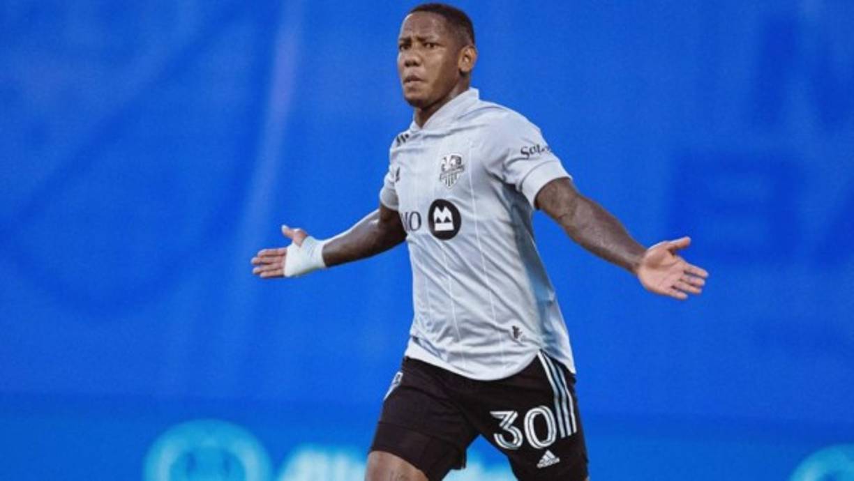 Romell Quioto, delantero catracho del Impact Montreal de la MLS estadounidense, ha sido vinculado con Alejandra Rubio después del conqueteo del jugador con la presentadora en las redes sociales.