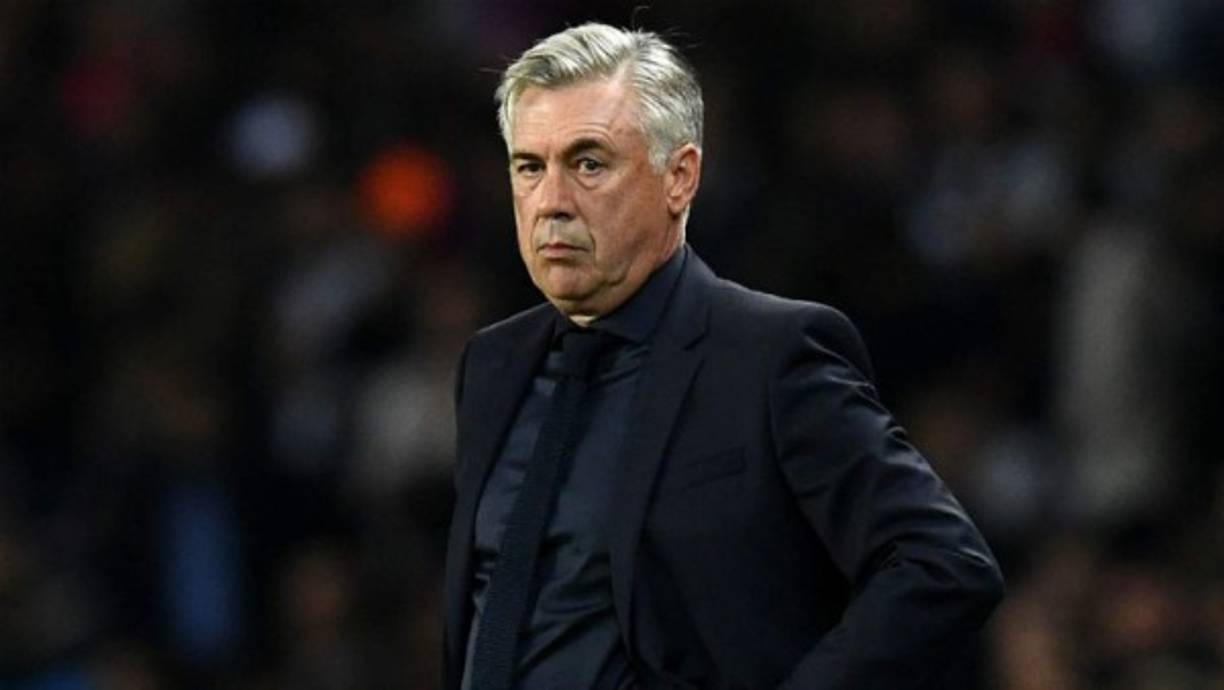 Carlo Ancelotti suena para dirigir al Napoli. El último rumor sitúa a 'Carletto' como sustituto de Maurizio Sarri el próximo curso. Según Radio CRC, el extécnico del Real Madrid recalaría en Nápoles y no en la selección italiana como se apuntaba durante las últimas semanas. Foto AFP