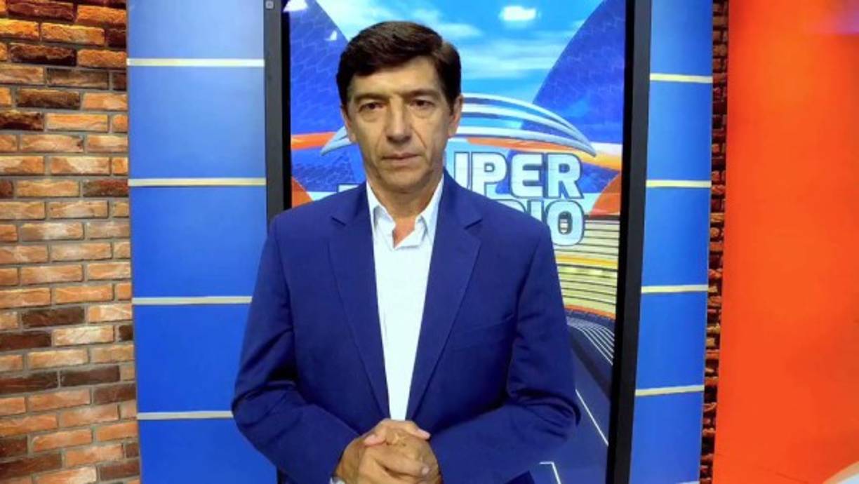 Miguel España: Ex futbolista de los años 80, 90 y principios del nuevo siglo. Se desempañaba como analista deportivo.