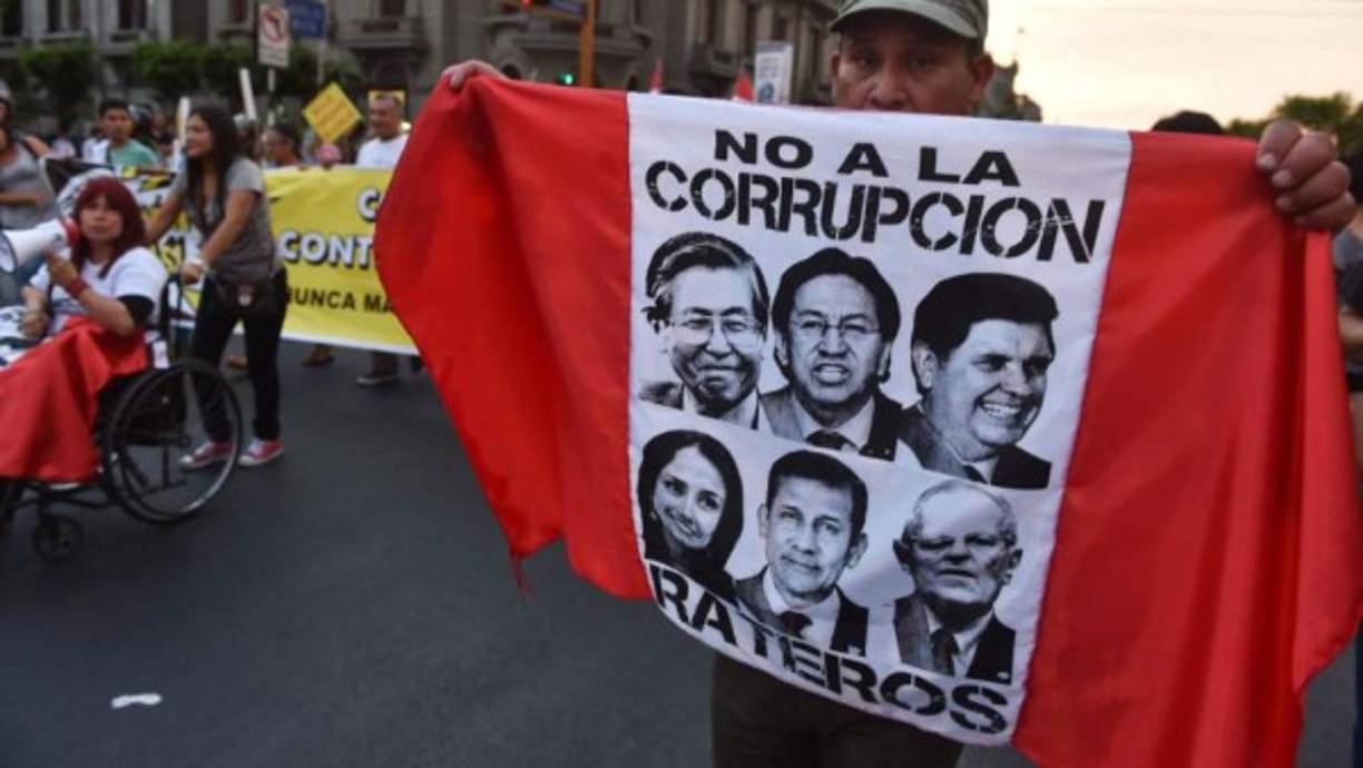 3. Perú: El escándalo de Odebrecht salpicó a los expresidentes Pedro Pablo Kuczynsky, Alejandro Toledo (2001-2006), quien está detenido en Estados Unidos con fines de extradición, Ollanta Humala (2011-2016) y Alan García (1985-1990 y 2006-2011), quien se suicidó en abril antes de ser detenido.