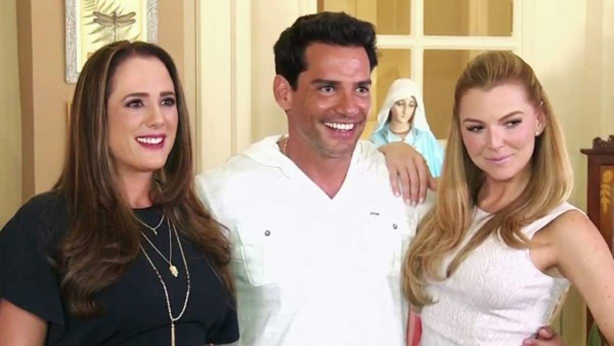 Una de las actrices de la telenovela del productor de Televisa Juan Osorio, Sueño de amor, ha desatado la polémica luego de revelar que encontró el amor a través de la red social de citas Tinder.