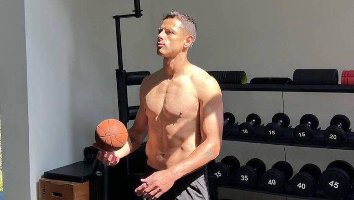 El futbolista de 34 años ha mejorado su cuerpo pensando en seguir ligado al fútbol y por qué no, para volver a la selección de México, en donde no ha tenido presencia en los últimos procesos.