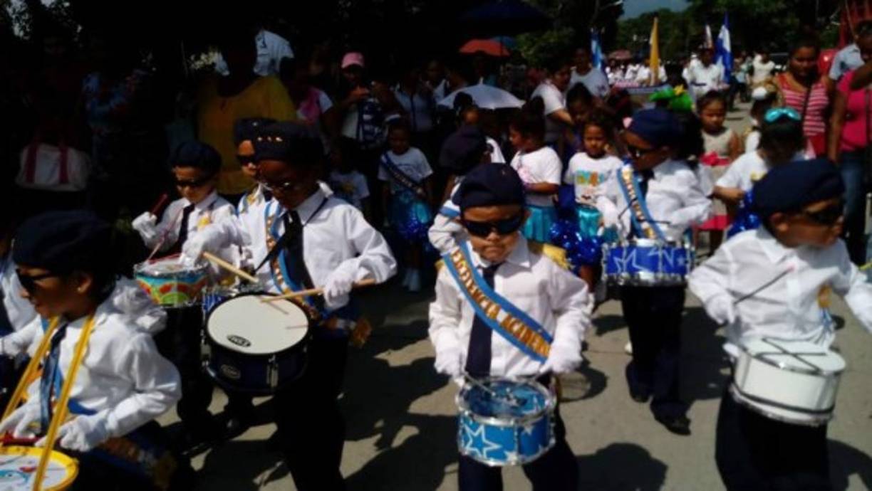 Josué Isaac - kinder Ramón Rosa Alvarenga - sector Brisas del Carmen 2 - San Pedro Sula.